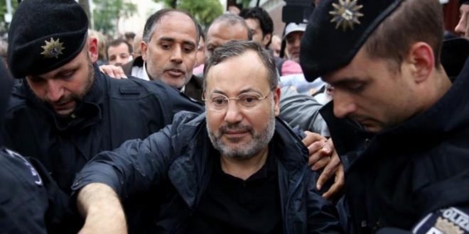 الإعلام العالمي يبتهج لإطلاق سراح أحمد منصور