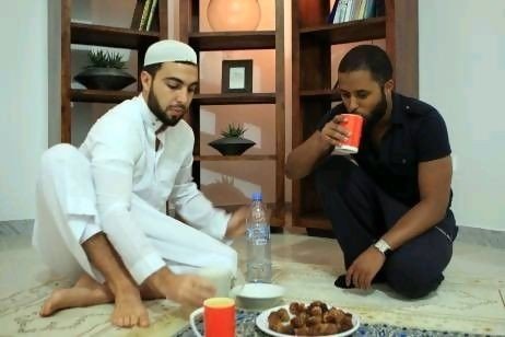 شهر رمضان بين التبذير والفقر.. مشاهد مُبكية