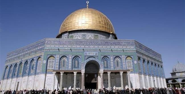 الأقصى يحتضن 350 ألف مصلّ في ثاني جمعة من رمضان