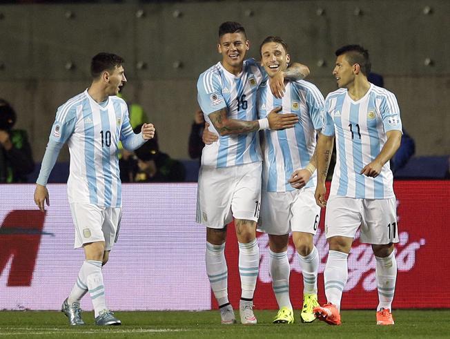 الأرجنتين تتأهل لنهائي كوبا اميركا بعد فوزها 6-1 على الباراغواي