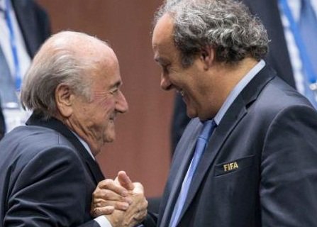 بلاتيني يهدد بلاتر وفضائح الفيفا تتزايد