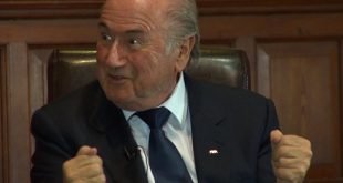 بلاتر باق في منصبه رئيسا للFIFA حسب القانون