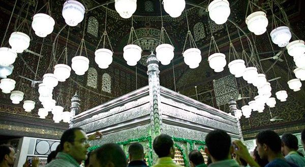 الأوقاف تحذّر شيعة مصر من الطقوس الغريبة