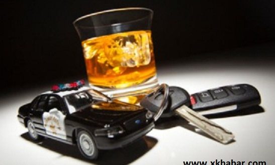 طفل يشكو للشرطة قيادة امه للسيارة وهي ثملة