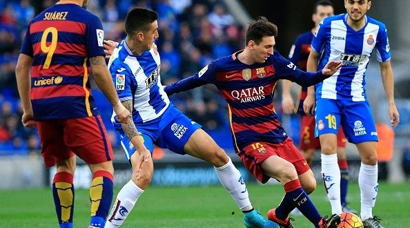 اسبانيول يقصف جبهة برشلونة بتعادل غير متوقّع