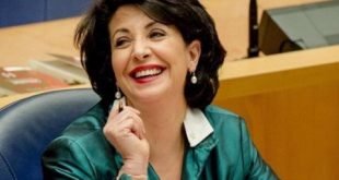 المغربية خديجة عريب رئيسة لمجلس الشيوخ في هولندا