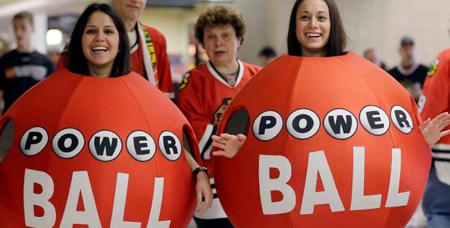 من فاز بجائزة اليانصيب الامريكي Powerball بقيمة 1.6 مليار دولار ؟