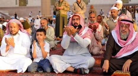 نائب كويتي يطالب بضرب السعودية