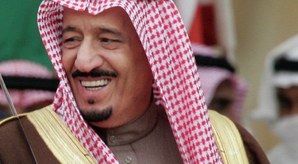 الملك سلمان يفتتح مهرجان الجنادرية 30 في السعودية