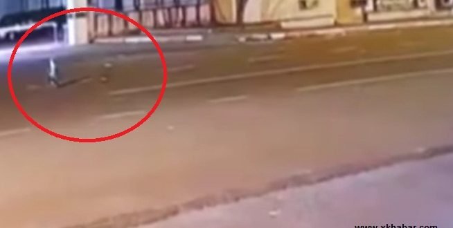 بالفيديو: من هو هذا المخلوق الغريب ؟