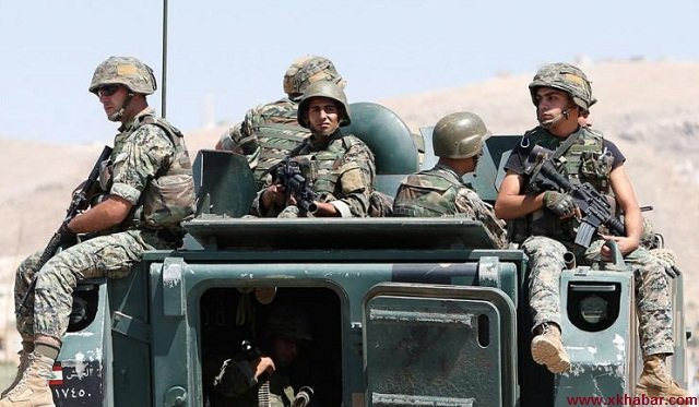 شهيد للجيش اللبناني اثناء هجومه على موقع داعشي
