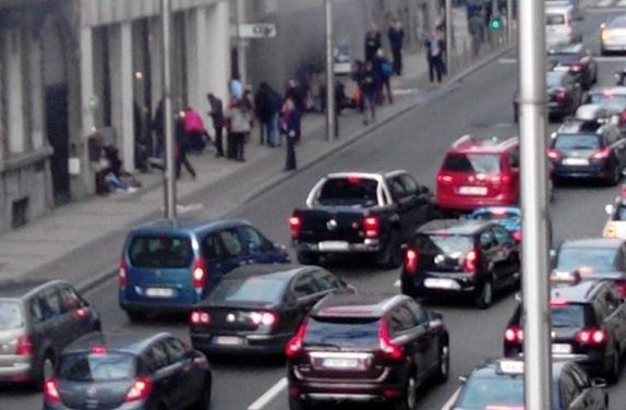 مقتل 10 بانفجار مترو بروكسل وإخلاء محطة في باريس