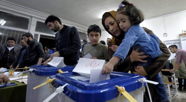انتخابات ايران: حلف روحاني يتقدم على حساب المعتدلين