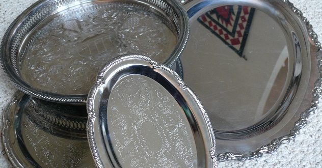 ارتفاع الفضة لاعلى سعر منذ عام مع تراجع الذهب