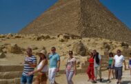 تراجع عدد السياح في مصر الى النصف