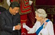 فضيحة ملكة بريطانيا تشتم الصين