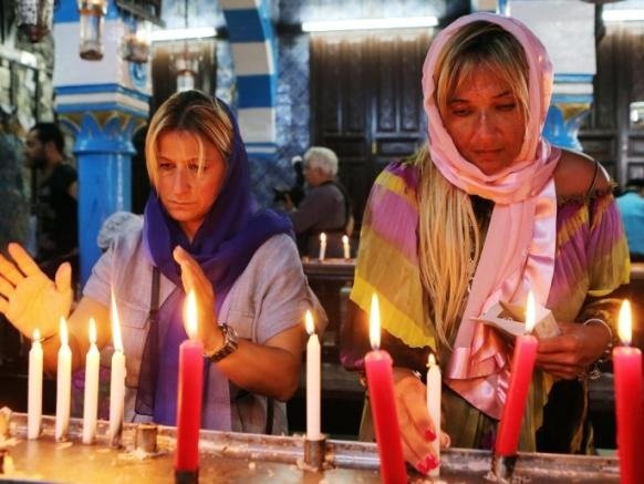 اليهود في تونس يبدأون موسم الحج وسط اجراءات امنية