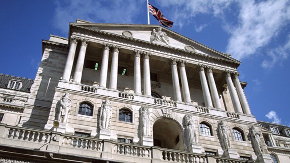 مصرف بريطانيا يحذّر من مخاطر خروجها من الاتحاد الأوروبي
