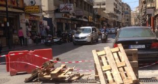 بلدية بيروت تتسبب بزحمة سير خانقة في البربير