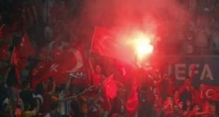 عقوبات صارمة ضد تركيا وكرواتيا بسبب شغب الجماهير
