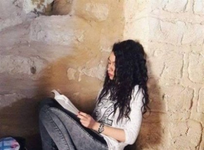 فتاة تنتحر مع رسالة هزت العالم