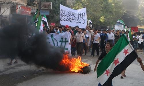 مظاهرات ابتهاج بعد فك الحصار عن حلب رسميا