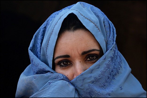 اغتصبوها امام خطيبها في الجزائر