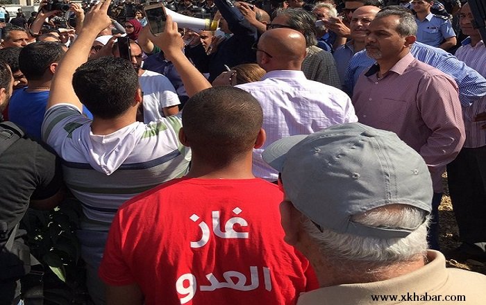 الاردن: اعتصام امام شركة الكهرباء رفضا لاتفاقية الغاز مع اسرائيل