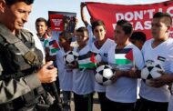 اطفال فلسطين يطالبون الفيفا بمنع اندية المستوطنين