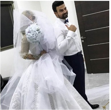 باسم فغالي يرتدي فستان العرس ويتزوج من صديقه! بالصورة