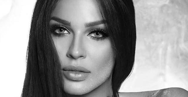 الملكة نادين نجيم في عيد ميلادهاالملكة نادين نجيم في عيد ميلادها