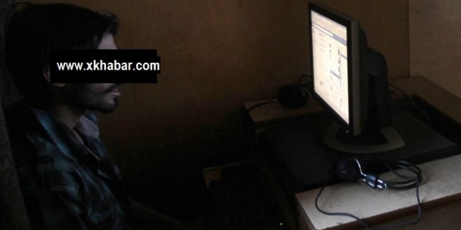 بالفيديو مصري يتجسس على النساء في المنازل..ماذا حدث له؟