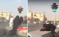 بالفيديو.. مضاربة بين فتاتين سعوديتين في رمضان