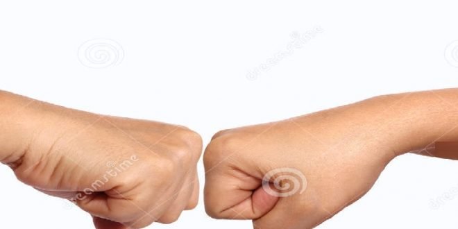 7 مشاكل صحية يمكن معرفتها من قبضة يدك