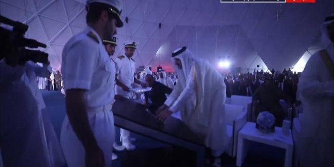 امير قطر يفتتح ميناء حمد