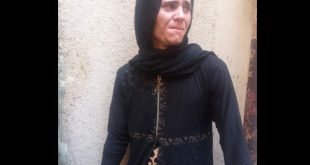 مصري يرتدي النقاب