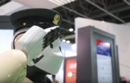 شرطة دبي تفتح باب التوظيف أمام الروبوتات