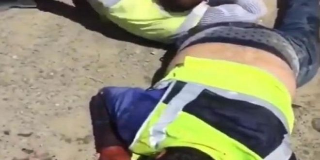 هجوم عمال كازاخستان