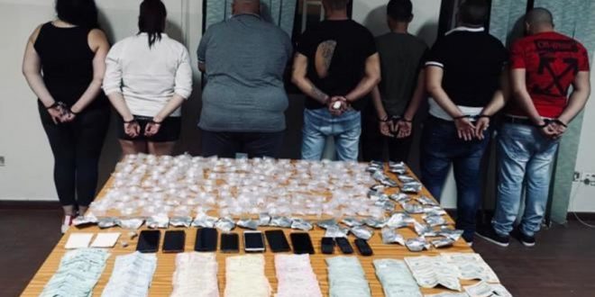 القبض على شبكة ترويج مخدرات بينهم فتاة لبنانية وأخرى سورية