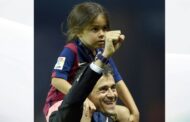 برشلونة واسبانيا يعزيان بوفاة ابنة المدرب لويس انريكي