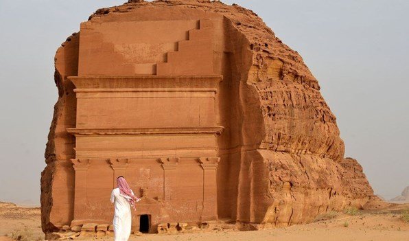 تأشيرات سياحية سعودية لأول مرة في تاريخ المملكة