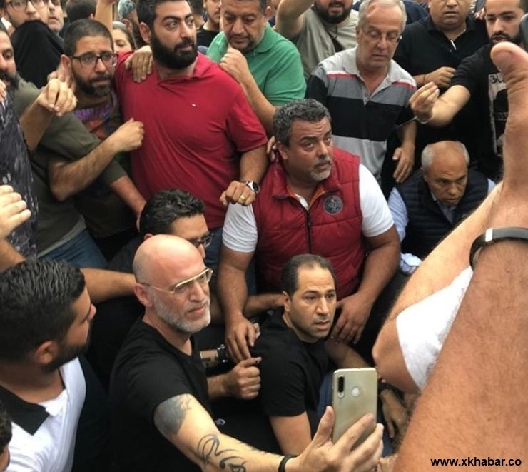 الجيش اللبناني يتراجع في ذوق مصبح سامحا للمتظاهرين بقطع الطريق