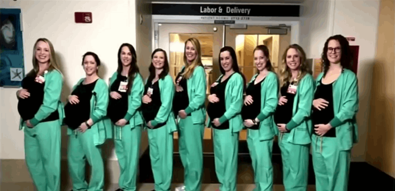 8 ممرضات حوامل في مكان واحد