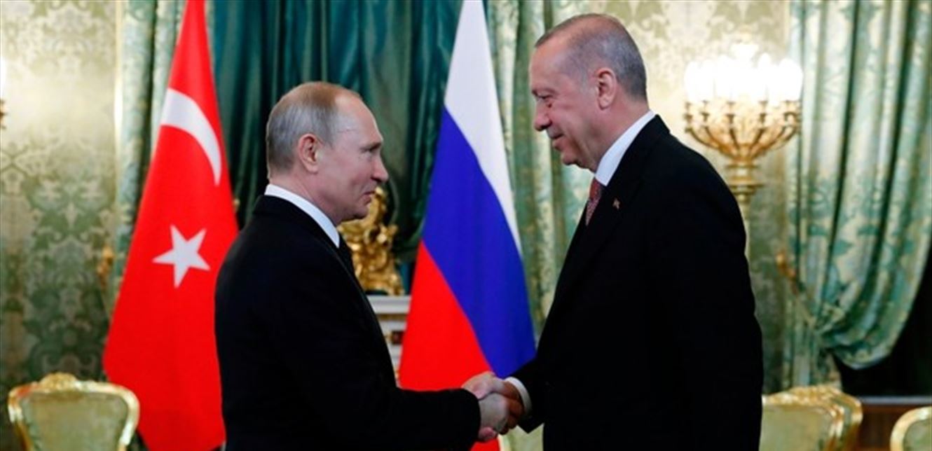 أردوغان يتحدى بوتين.. وروسيا تطالب تركيا بعدم تصعيد اللهجة حول إدلب