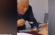 فيديو مؤثر لزوجين مسنين مريضين بالكورونا 