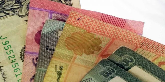 بعد تكليف الحريري.. أيهما أفضل بيع الدولار أوشرائه ؟