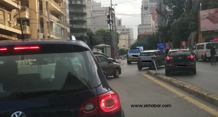 زحمة السير مع قرار إغلاق لبنان 3 أسابيع في أكبر ضربة للاقتصاد